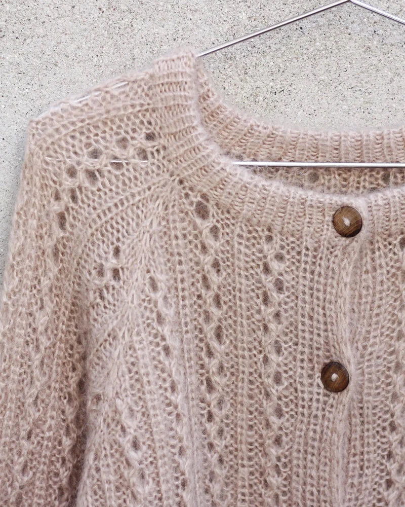 Våffelcardigan - Knitting for Olive