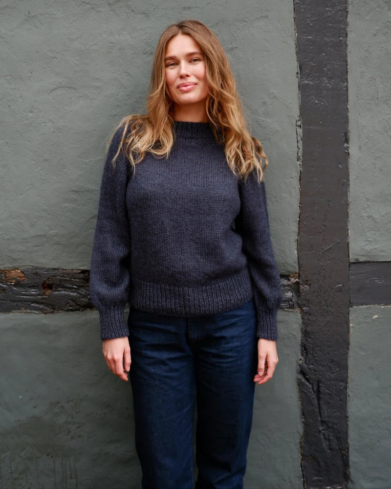 Simple and Simple sweater - adult - Danish