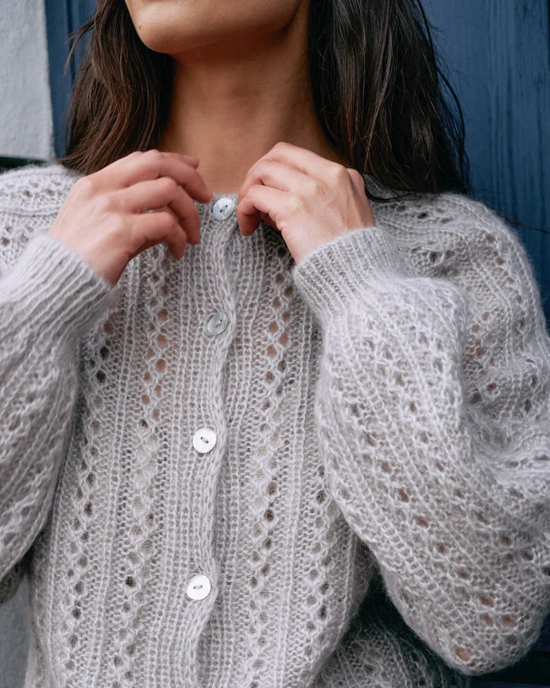 Våffelcardigan - Knitting for Olive