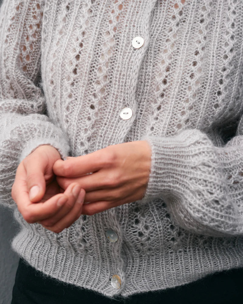 Våffelcardigan - Knitting for Olive