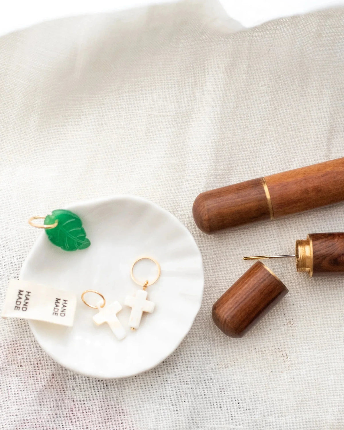 Nåltub i trä - KNITS by Cindy Ekman