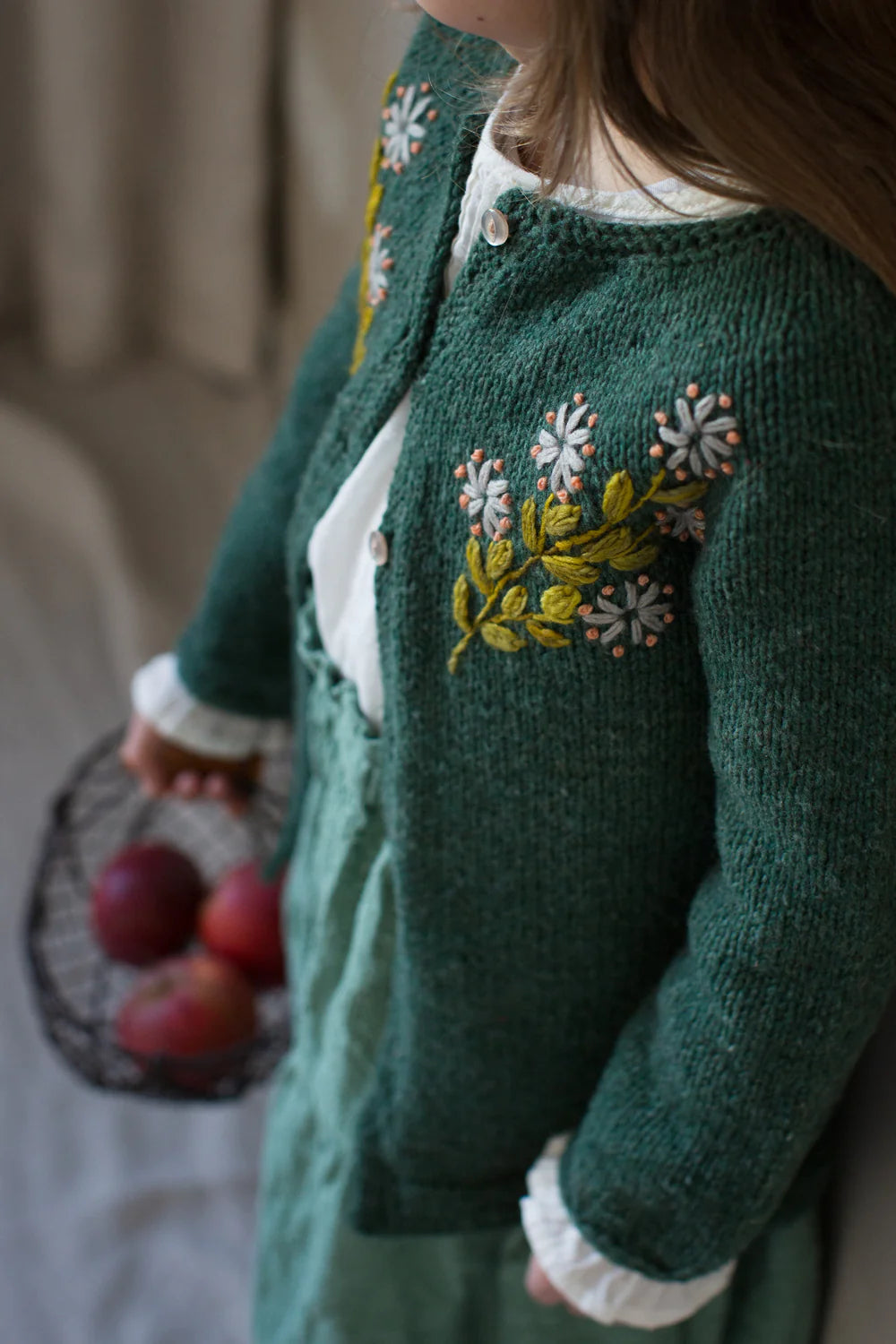 Embroidery on Knits - Judit Gummilich