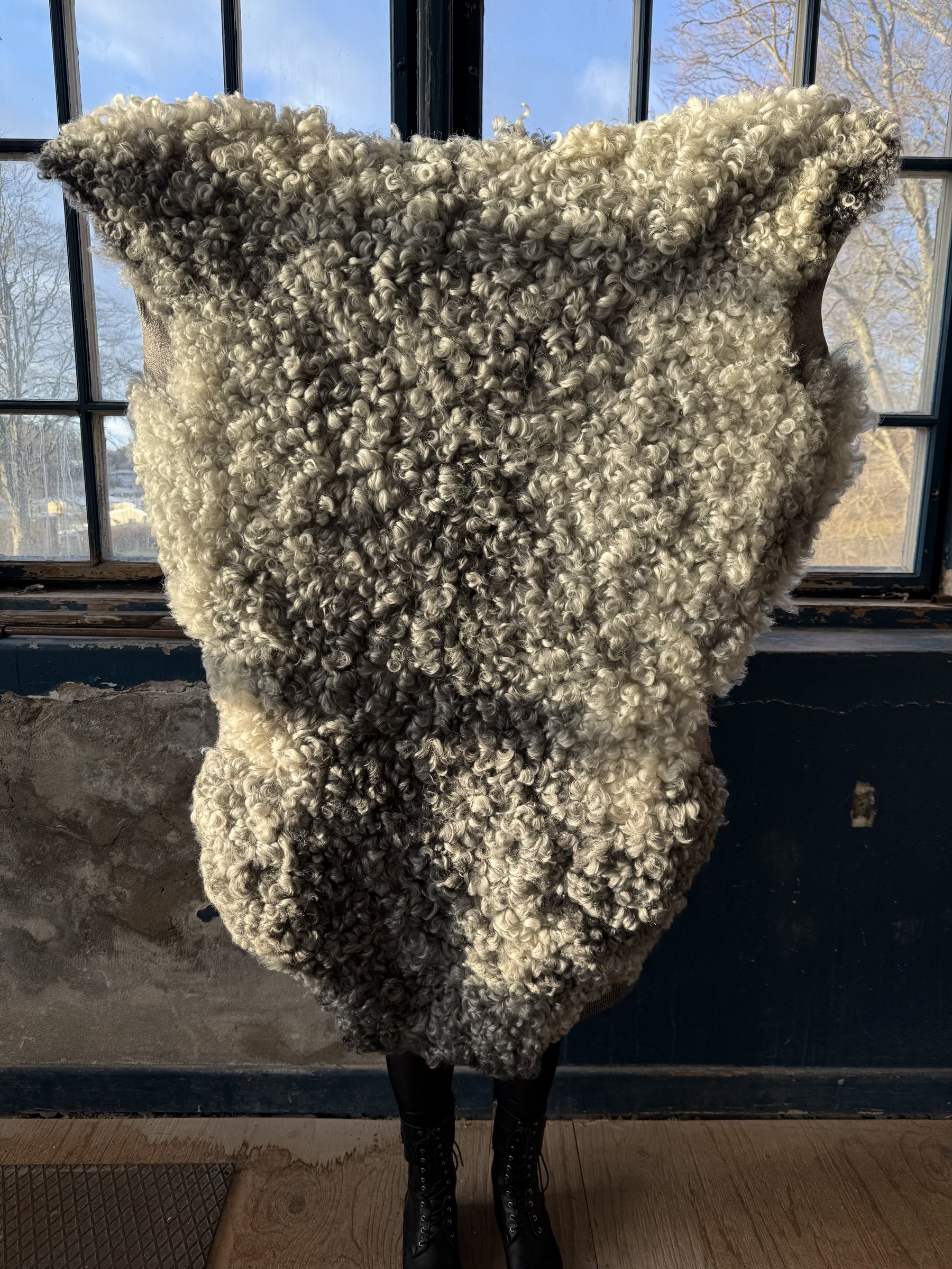 Sheepskin 43 - light gray