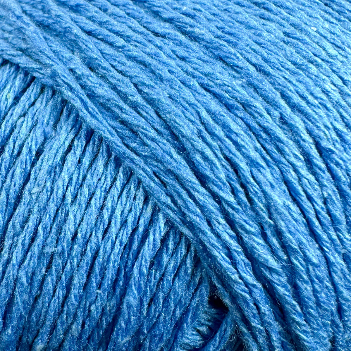 Poppy Blue / Valmueblå - Pure Silk