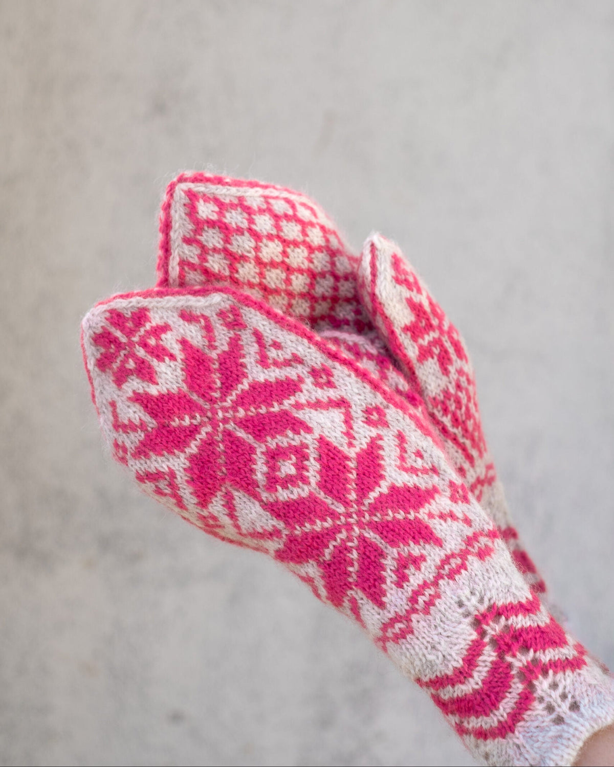 Rose gloves Pink Ribbon - Hillesvåg