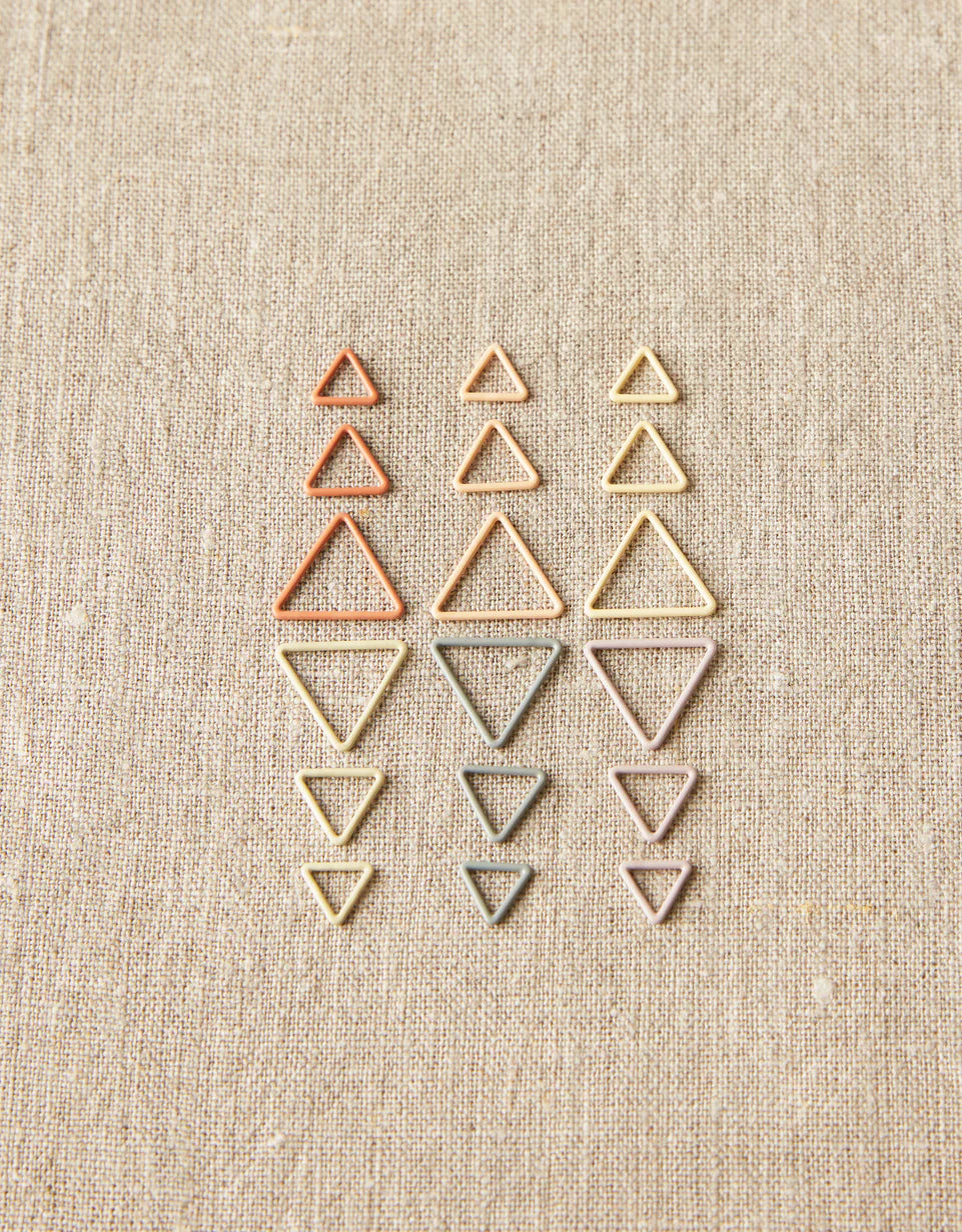 Cocoknits colorful triangle stitch markers/Stick markers - Triangle