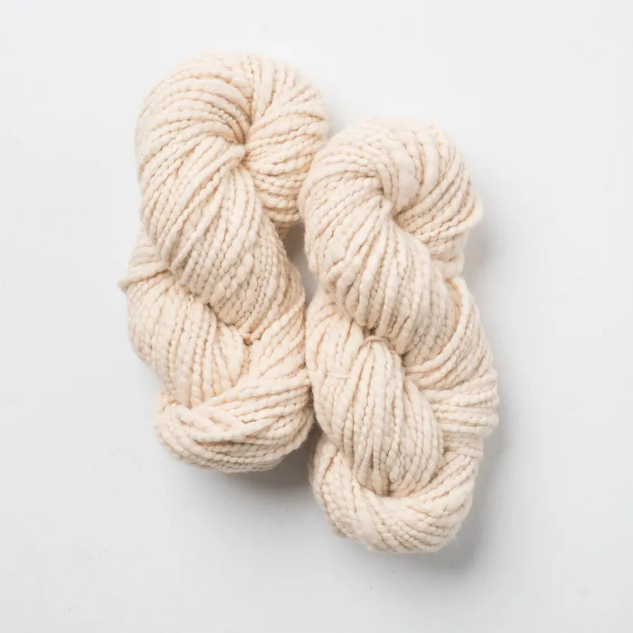 Tibetanskt handspunnet Yakgarn- Superbulky Ivory