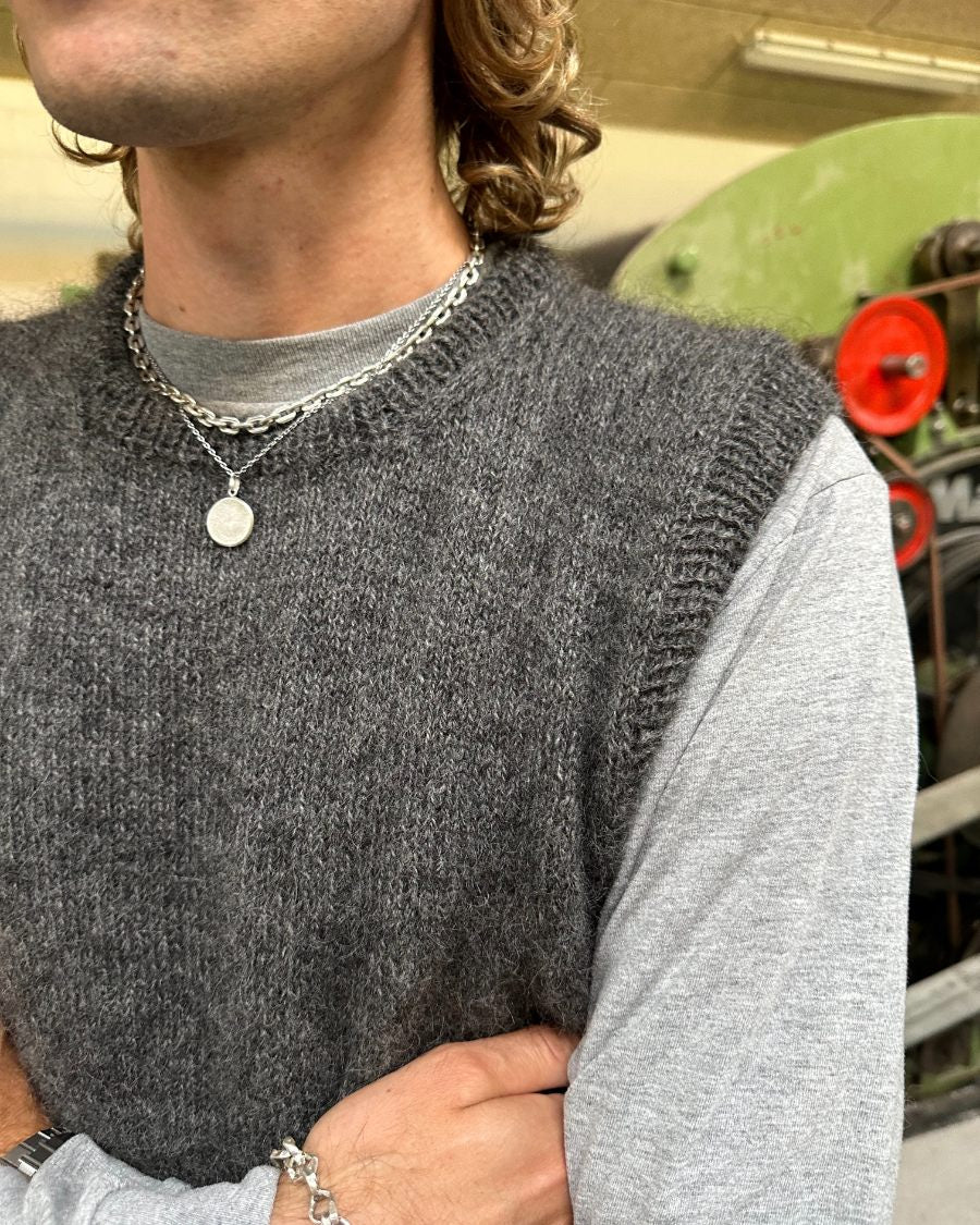 Novice Slipover Man - PetiteKnit