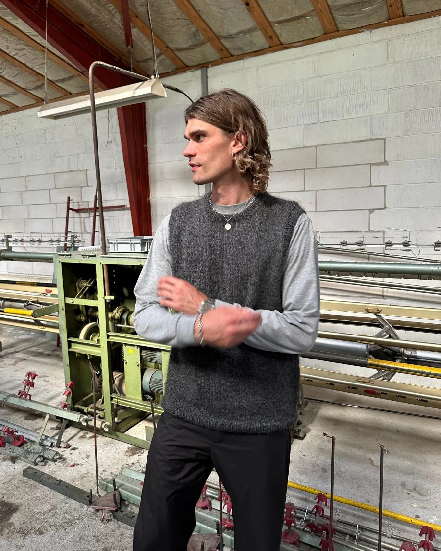 Novice Slipover Man - PetiteKnit