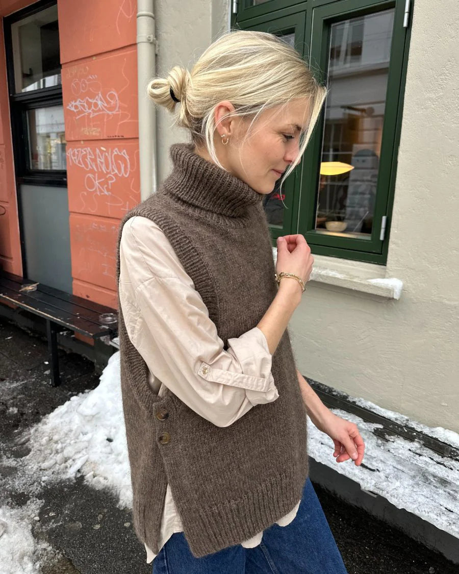 Lulu Slipover- Chunky Edition - PetiteKnit