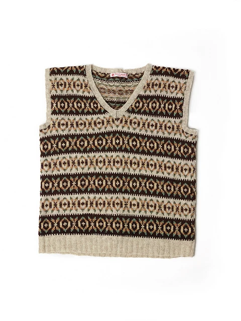 Jamiesons_Knitwear_Studio7658_medium2.ti