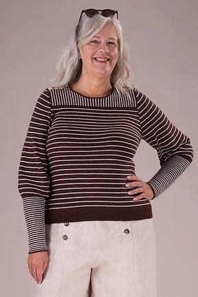 The Seaside Sweetie Sweater. Coffee/Ivory