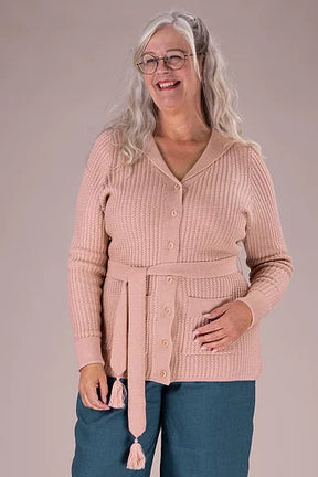 The Collegiate Cruiser Cardi. Peach melange