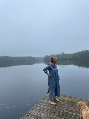 Linen dress in grey