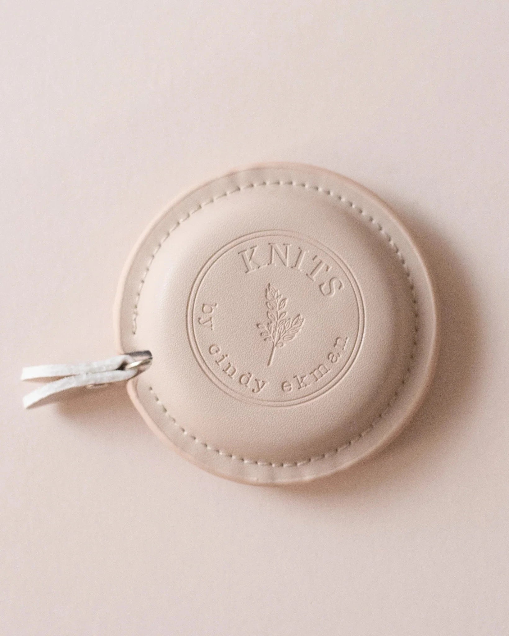 Måttband - KNITS by Cindy Ekman