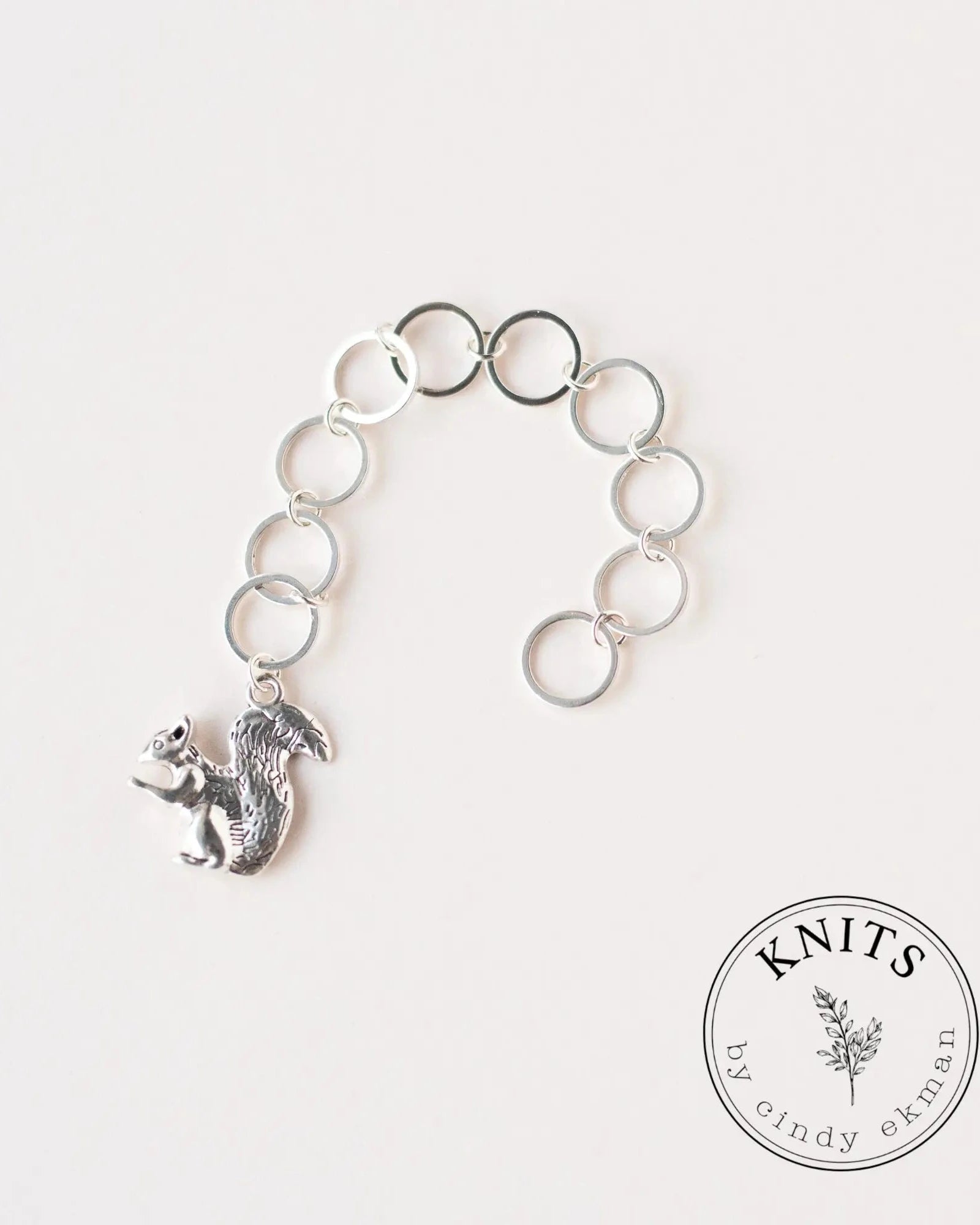 Räknekedja ekorre - KNITS by Cindy Ekman