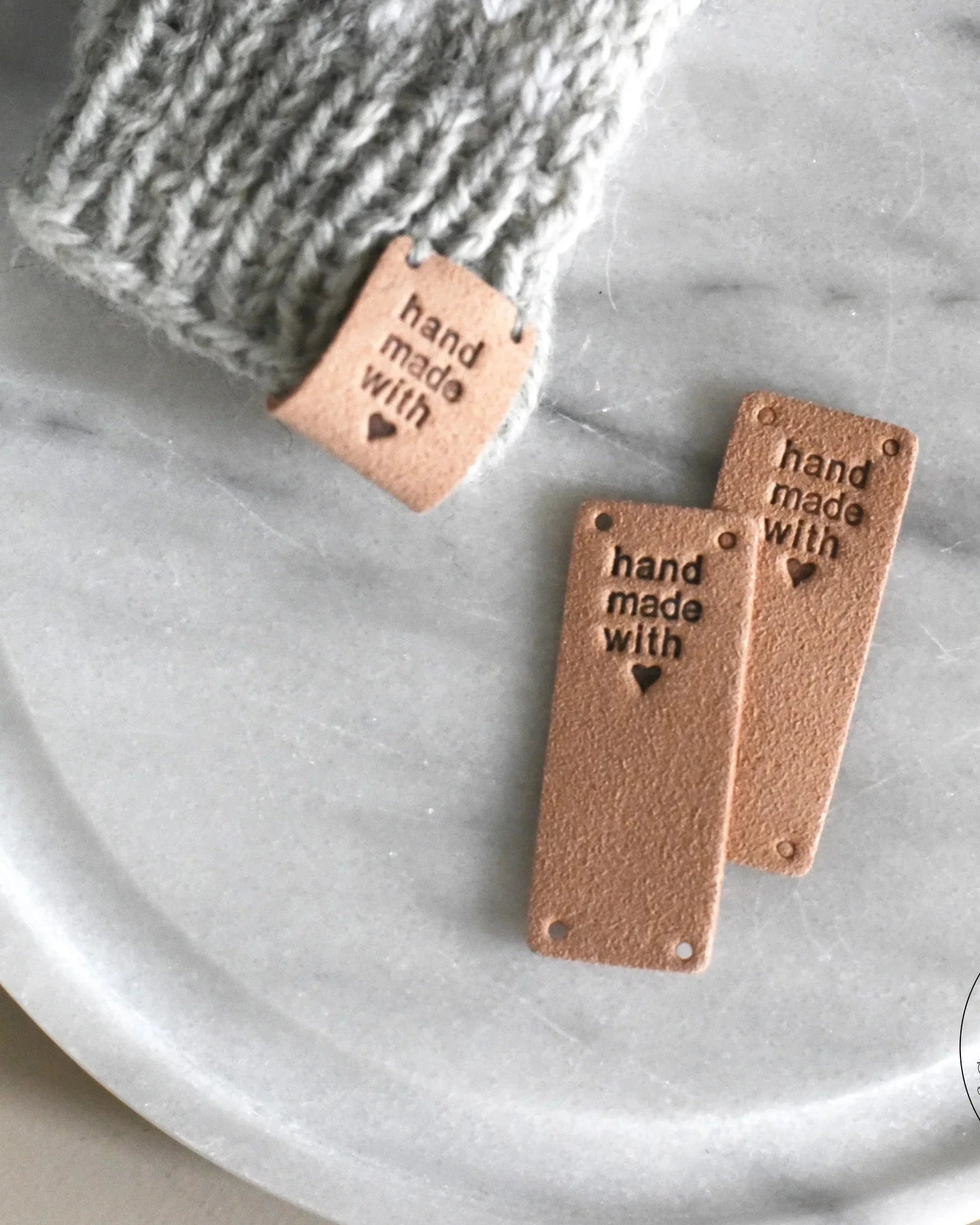 PU läder tags - KNITS by Cindy Ekman