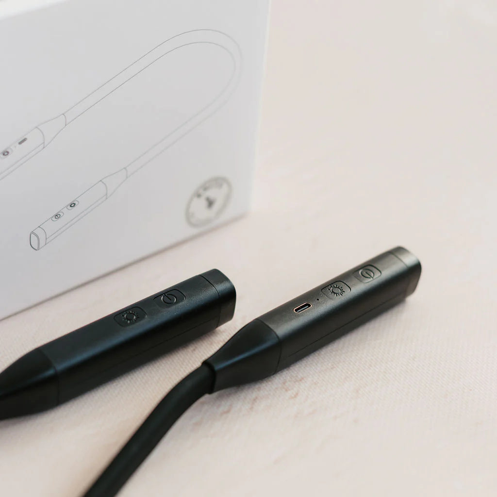 Sticklampa / Knitters neck light - KNITS by Cindy Ekman