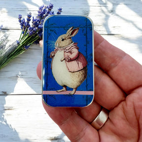 Lady Bunbury Bunny Notions Tin-  Lilla Asken