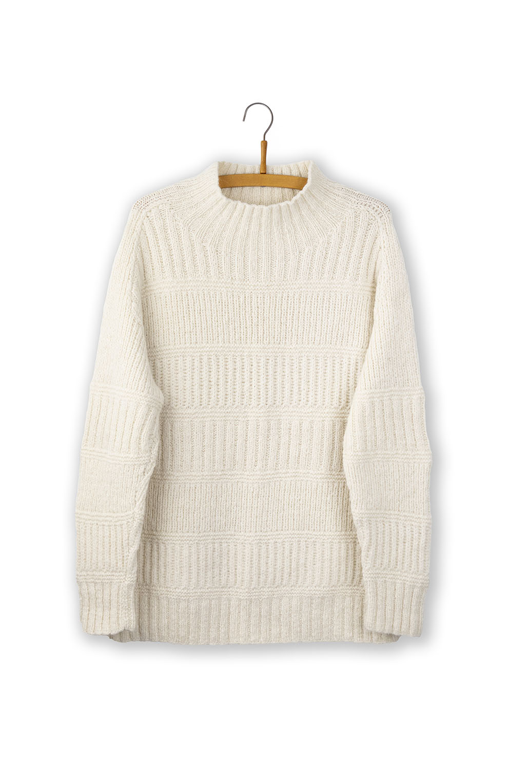 Isager - Stockinette, Rib and Cable Knit