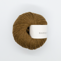 Nut Brown / Nøddebrun - Merino