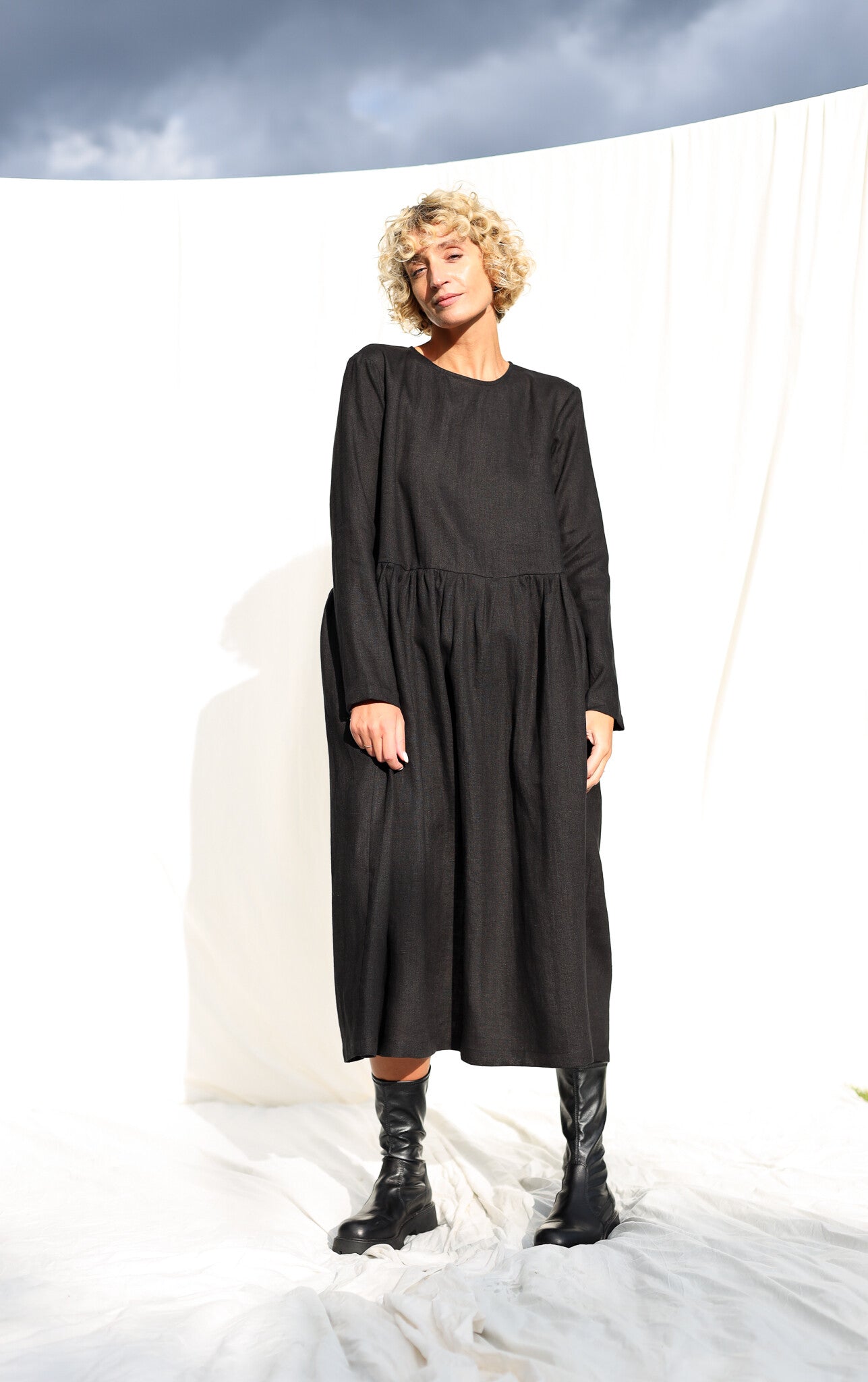 Milana / black linen dress