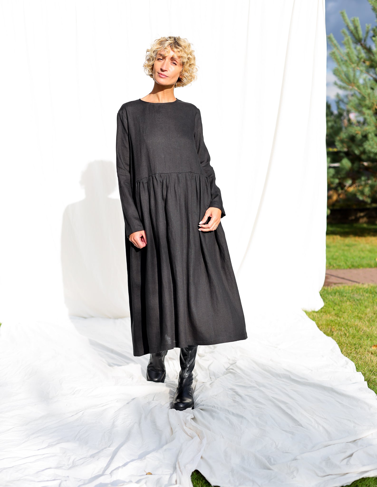 Milana / black linen dress