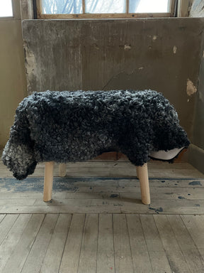 Sheepskin 3- dark grey